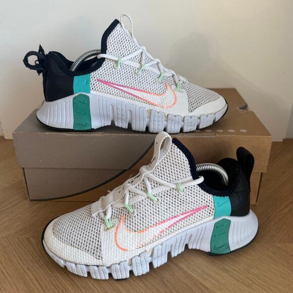 Nike Free Metcon White/Hyper Jade Women Running Sneakers - SZ 7 - Picture 1 of 12